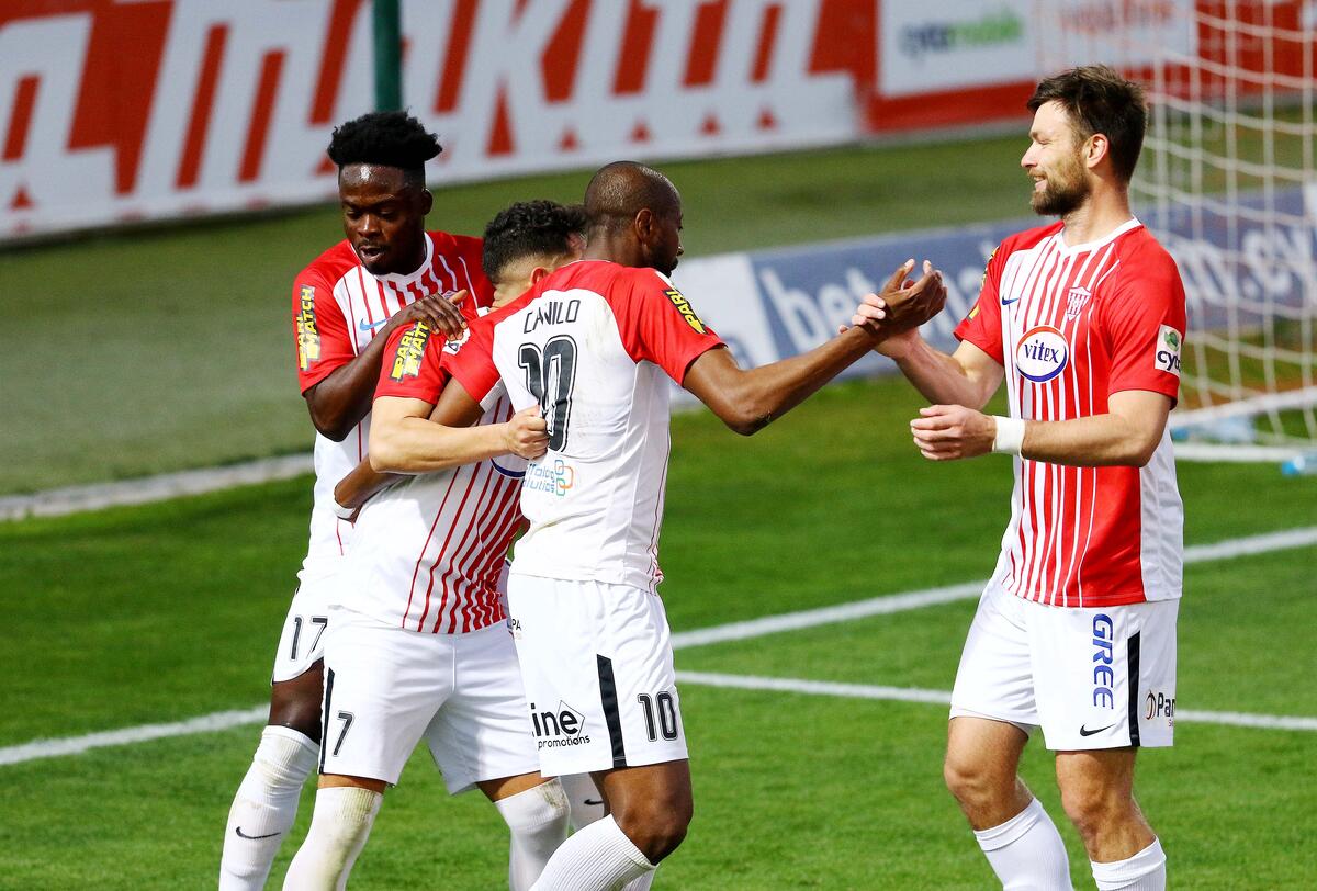 (ΤΕΛΙΚΟ) Νέα Σαλαμίνα - Καρμιώτισσα 4-0  thumb