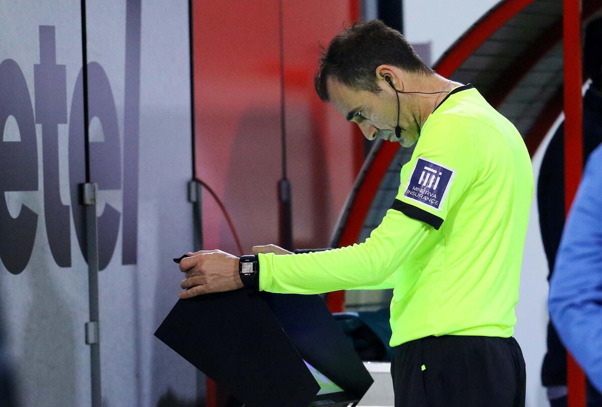 VAR, πέναλτι και 0-1! thumb