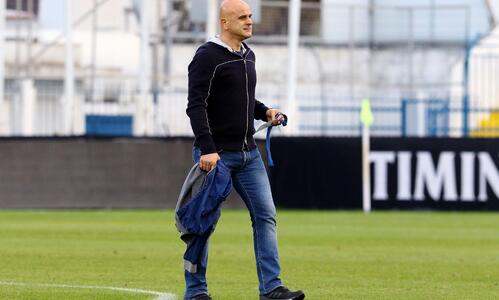 Στη σύγκριση παίρνει παντού αρνητικό πρόσημο thumb