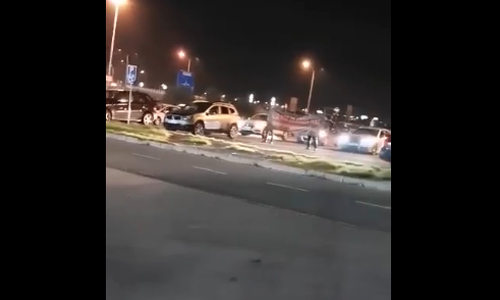 ΒΙΝΤΕΟ: Διαμαρτυρία οπαδών του ΑΠΟΕΛ έξω από το ΓΣΠ  thumb