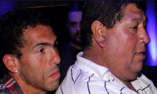 Ο Κάρλος Τέβες έχασε (ξανά) τον πατέρα του thumb