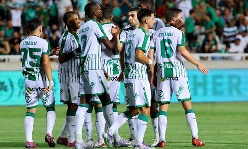 Ομόνοια - Αράζ 5-0 : Φιλοδώρησε με πεντάρα το «Τριφύλλι»    thumb