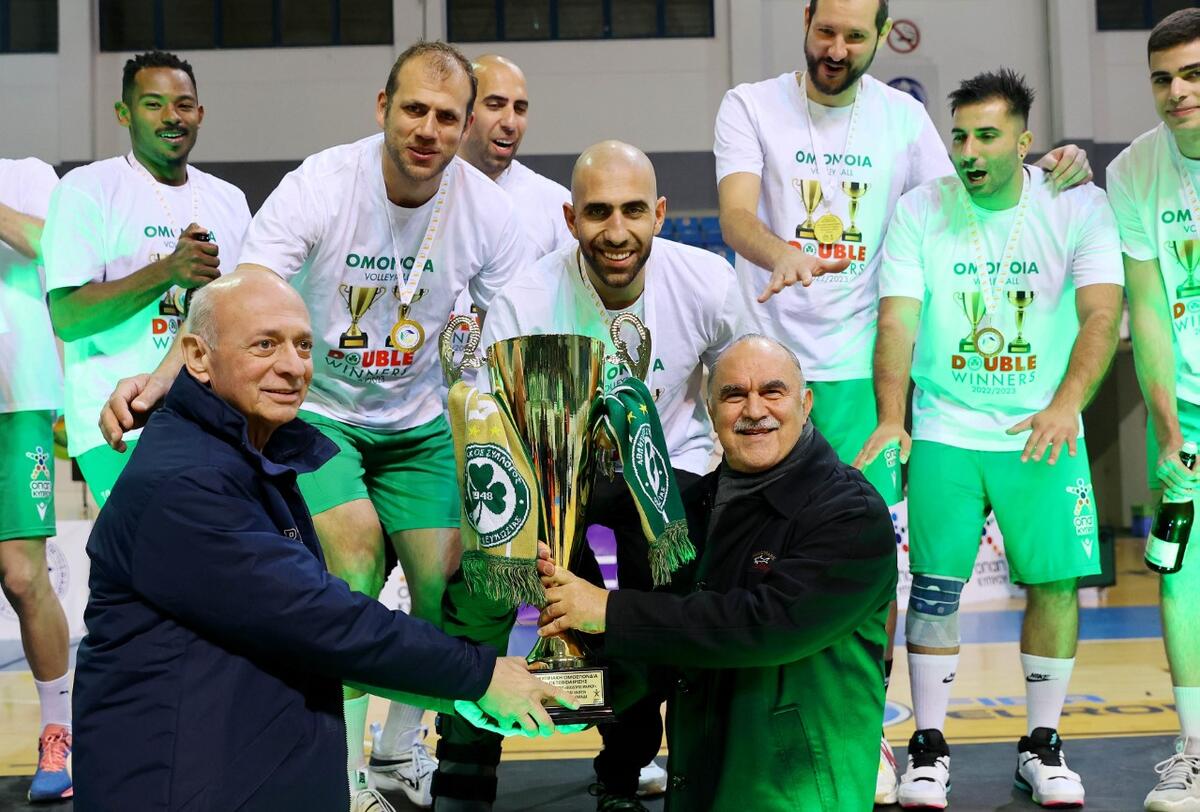 Από τον Πρόεδρο του ΚΟΑ η απονομή του τίτλου στην πετόσφαιρα thumb