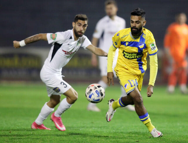 (ΤΕΛΙΚΟ) Δόξα-ΑΠΟΕΛ 2-1  thumb
