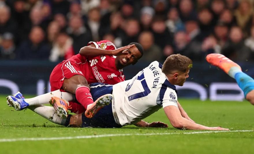 Sky Sports: «Κάταγμα ο Ίσακ, τον χάνει για καιρό η Λίβερπουλ» thumb