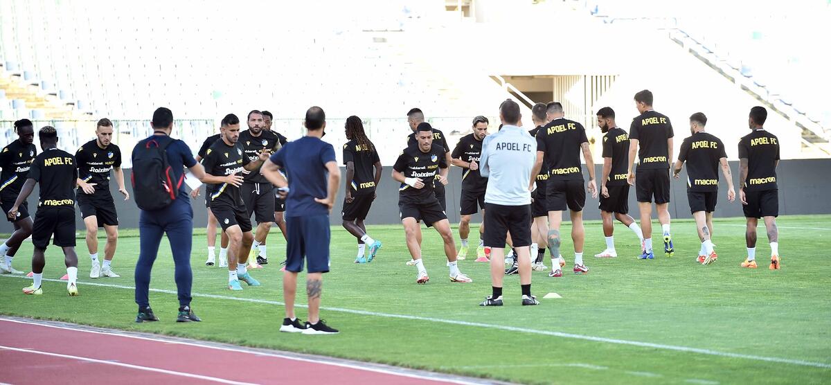 Η τελευταία του ΑΠΟΕΛ (pics) thumb