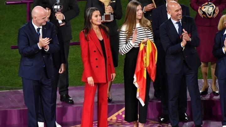 Η LaLiga Γυναικών ζητά την απόλυση του προέδρου της ομοσπονδίας thumb