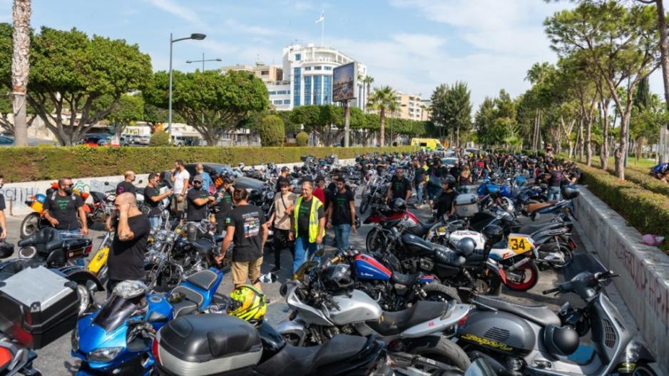 H Remedica δημιούργησε “φασαρία” στην παραλιακή της Λεμεσού για καλό σκοπό thumb