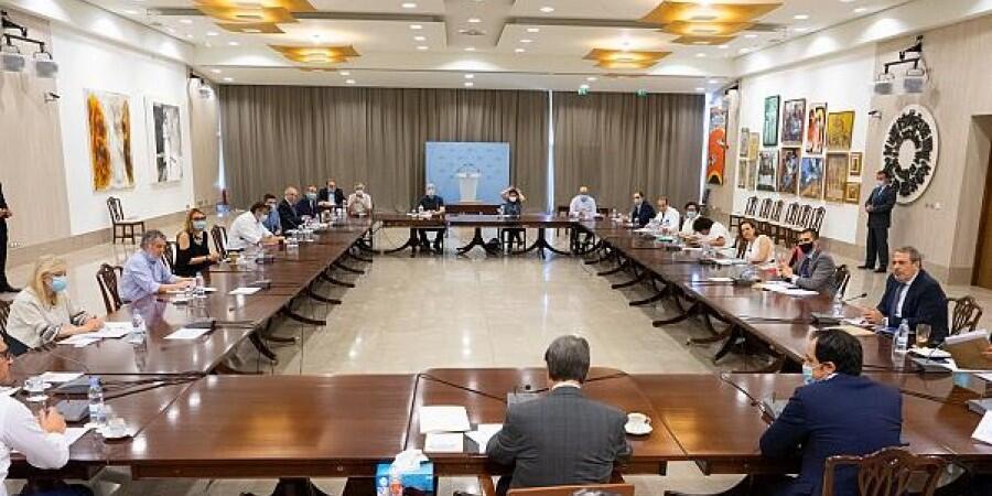 Αύριο οι ανακοινώσεις Κυβέρνησης για τη Μεγάλη Βδομάδα thumb