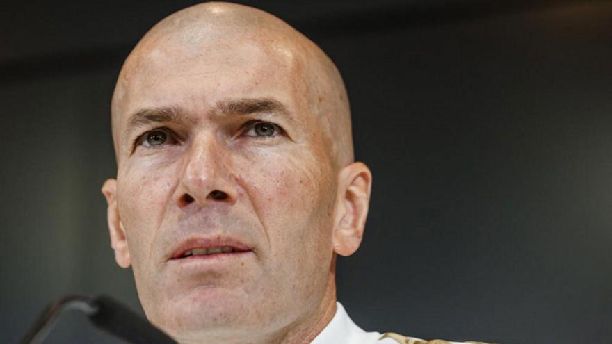 Ξέσπασμα Ζιντάν κατά ΜΜΕ: «Να σέβεστε τη δουλειά μας» thumb