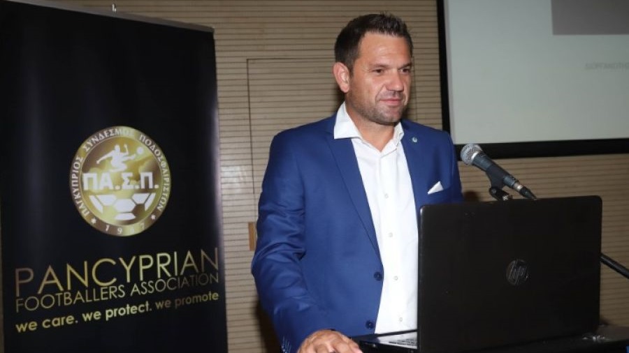 Έξαλλος Νεοφυτίδης για την περίπτωση Άδωνη: «Ντροπή, υπάρχει παρανομία στην επιτροπή»! thumb