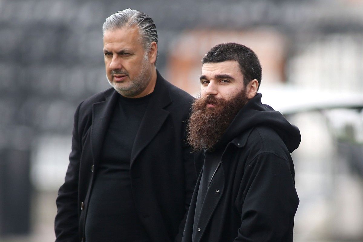 Μηνύουν την ΕΕΑ οι Γιώργος και Νίκος Σαββίδης! thumb