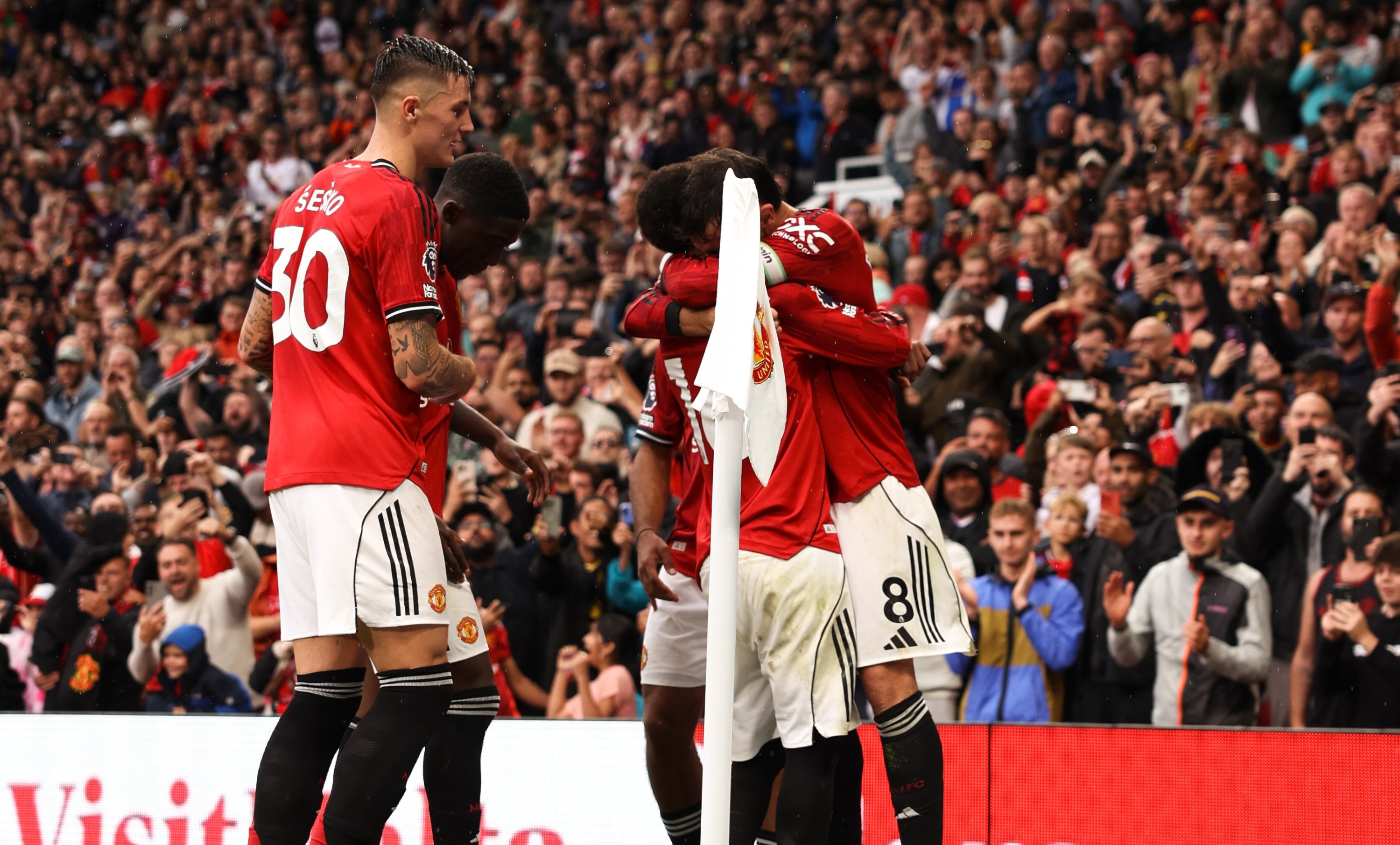 Premier League: Επιτέλους, νίκη για τη Γιουνάιτεντ thumb