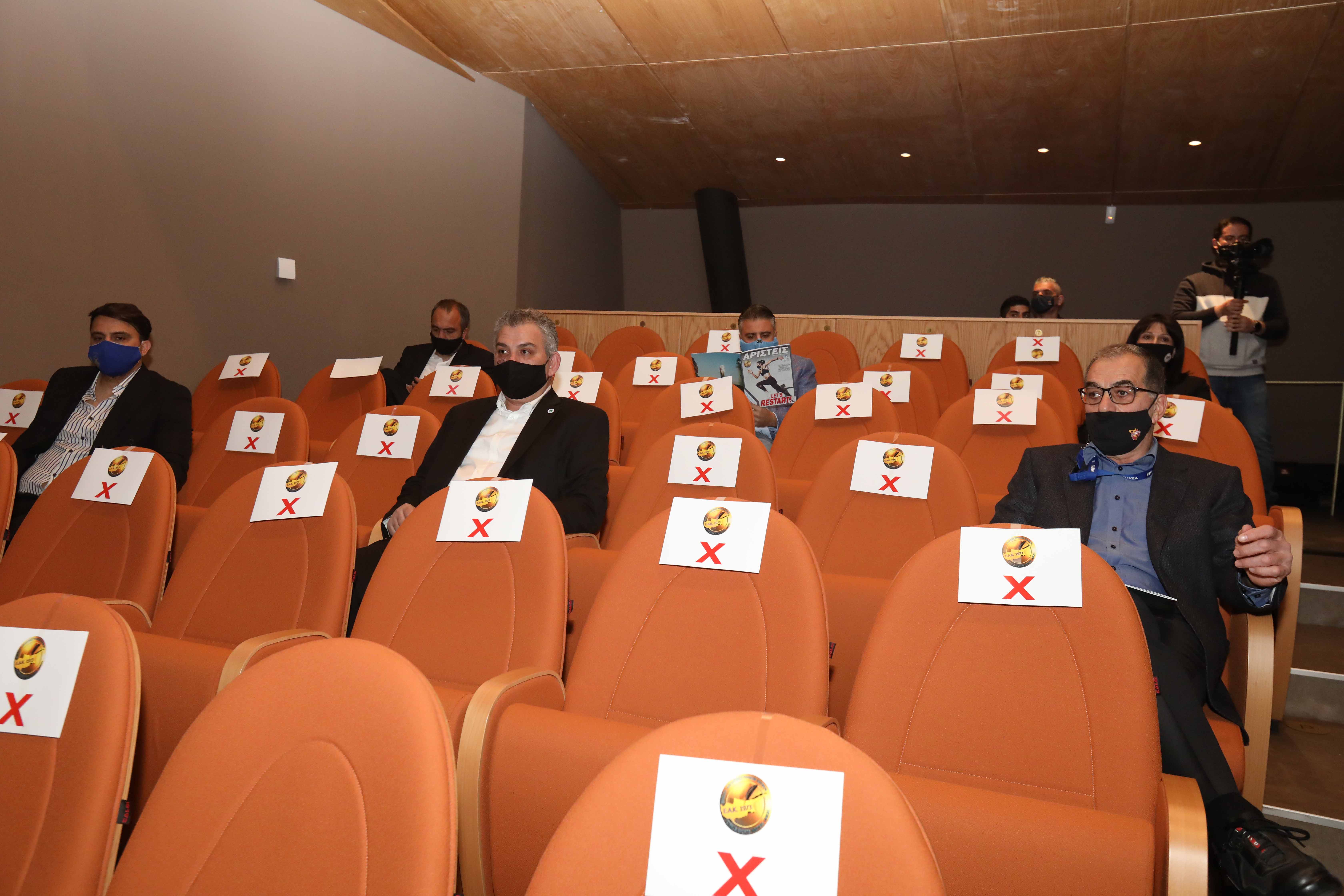 Πρωτόγνωρες συνθήκες (pics) thumb
