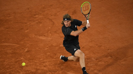 Το απόγευμα η μεγάλη μάχη του Τσιτσιπά στο Roland Garros thumb