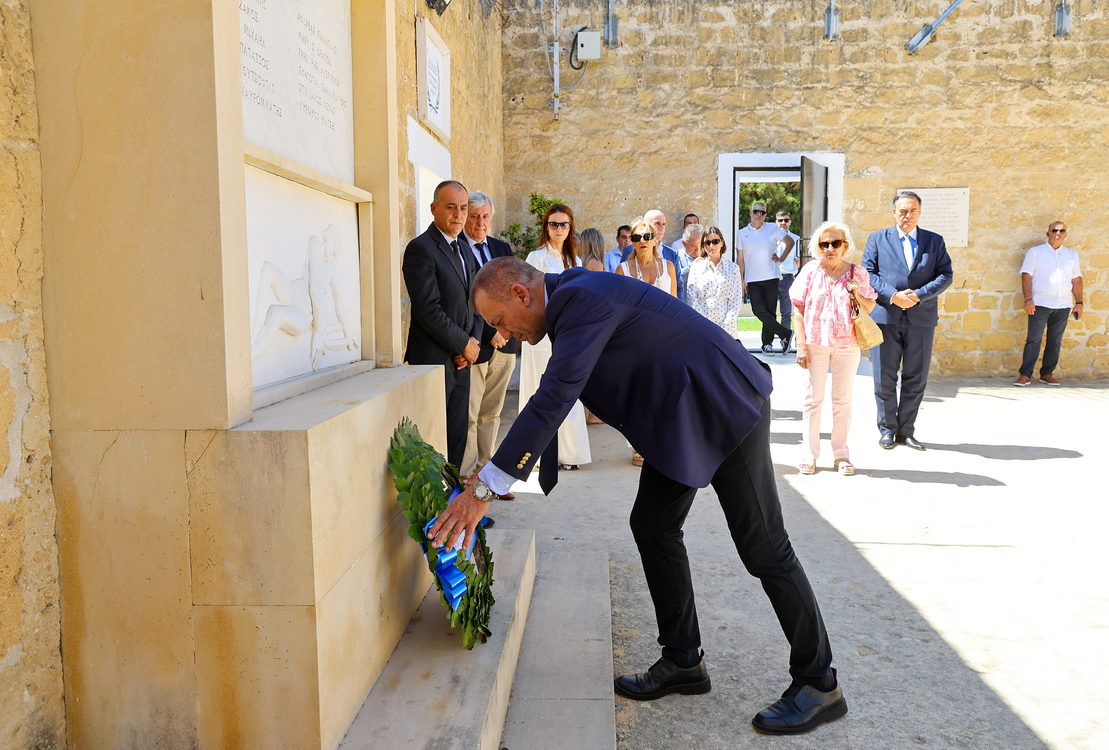 Παρουσίαση Πρωτοκόλλου Ελλάδας-Κύπρου στον ΚΟΑ  και επίσκεψη Γιάννη Βρούτση σε Τύμβο και Φυλακισμένα Μνήματα thumb