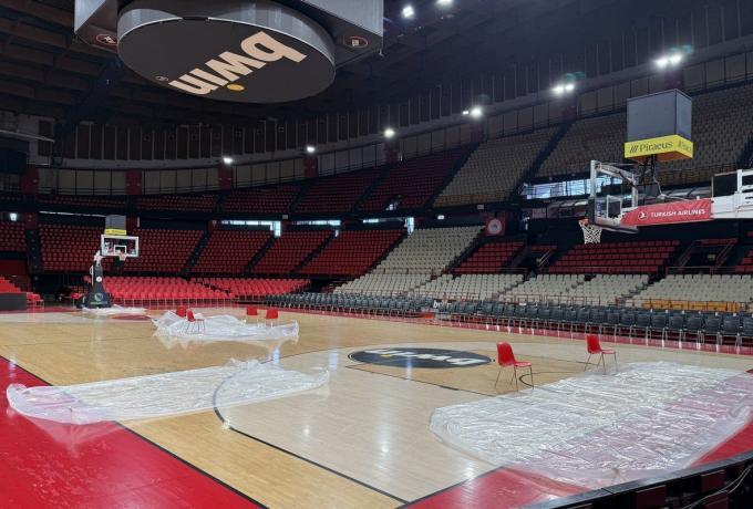 Πλημμύρισε και πάλι το ΣΕΦ από την έντονη βροχή thumb