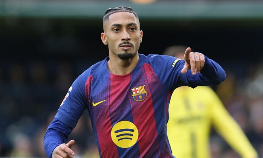 Νικητής στα Globe Soccer Awards για τον παίκτη του 2025 στη La Liga ο Ραφίνια  thumb