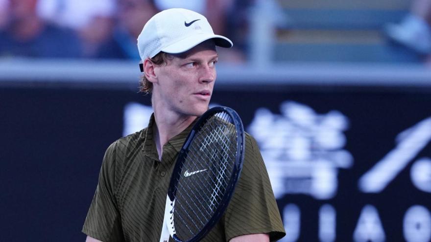 Australian Open: Πήρε άνετα τον «εμφύλιο» και πέρασε στους «8» ο Σίνερ thumb