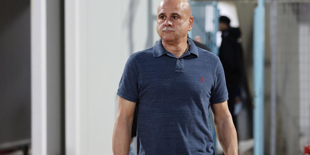 Κετσπάγια: «Θα ήταν κρίμα να μην νικούσαμε σήμερα με τέτοιο κόσμο στο γήπεδο» Κετσπάγια: «Θα ήταν κρίμα να μην νικούσαμε σήμερα με τέτοιο κόσμο στο γήπεδο»